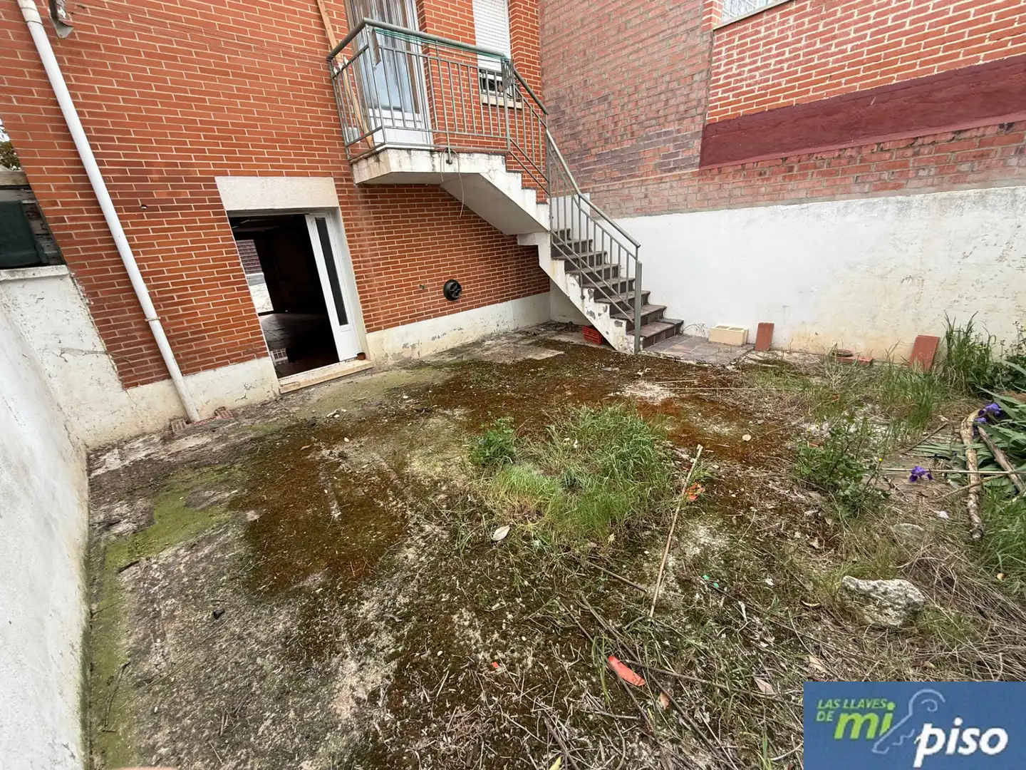 Casa adosada en venda en Cigales amb Calefacció, Jardí privat i Parquet