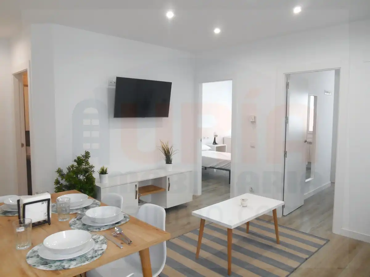 Sala de estar de Piso de alquiler en Oviedo  con Calefacción, Amueblado y Horno