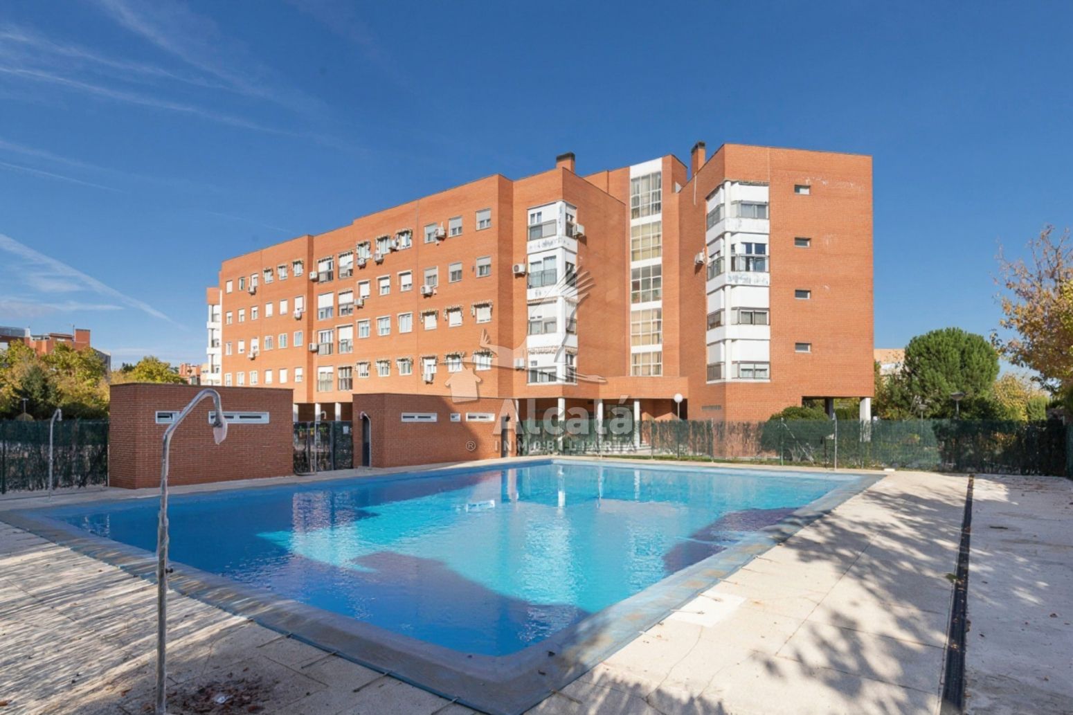 Swimming pool of Flat for sale in Alcalá de Henares  with Heating, Private garden and Storage room