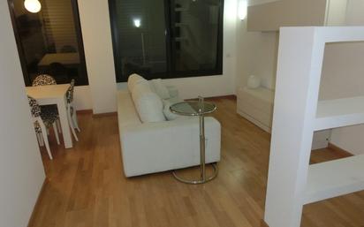 Living room of Planta baja for sale in Figueres  with Heating, Terrace and Furnished