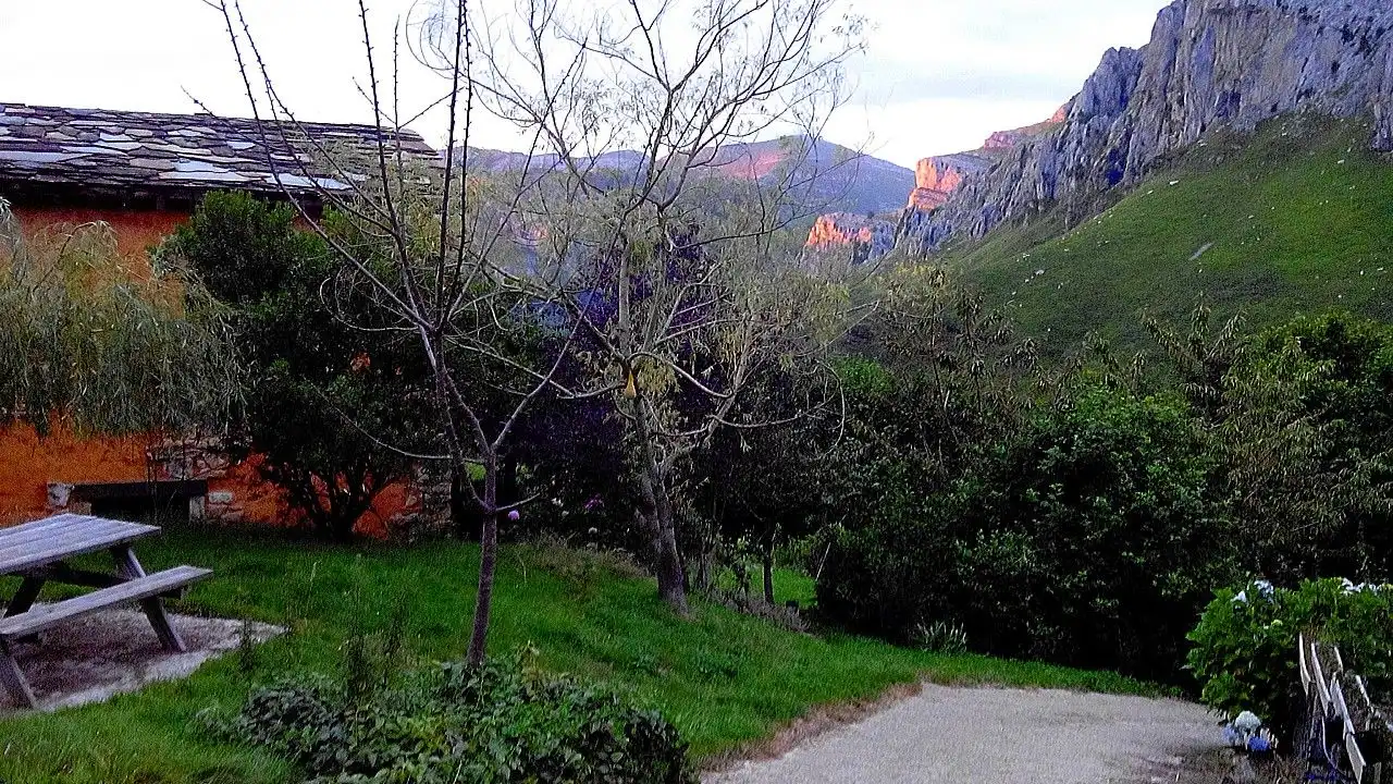 Vista exterior de Finca rústica en venta en San Roque de Riomiera con Jardín privado