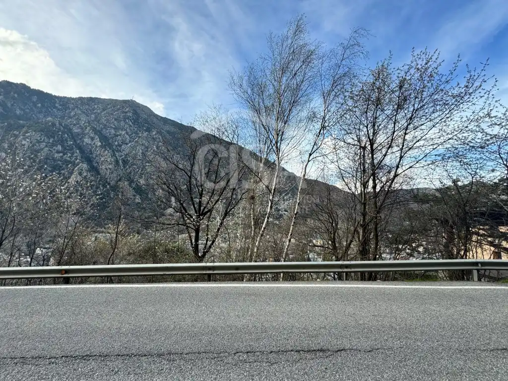 Vista exterior de Terreno industrial en venta en Andorra la Vella