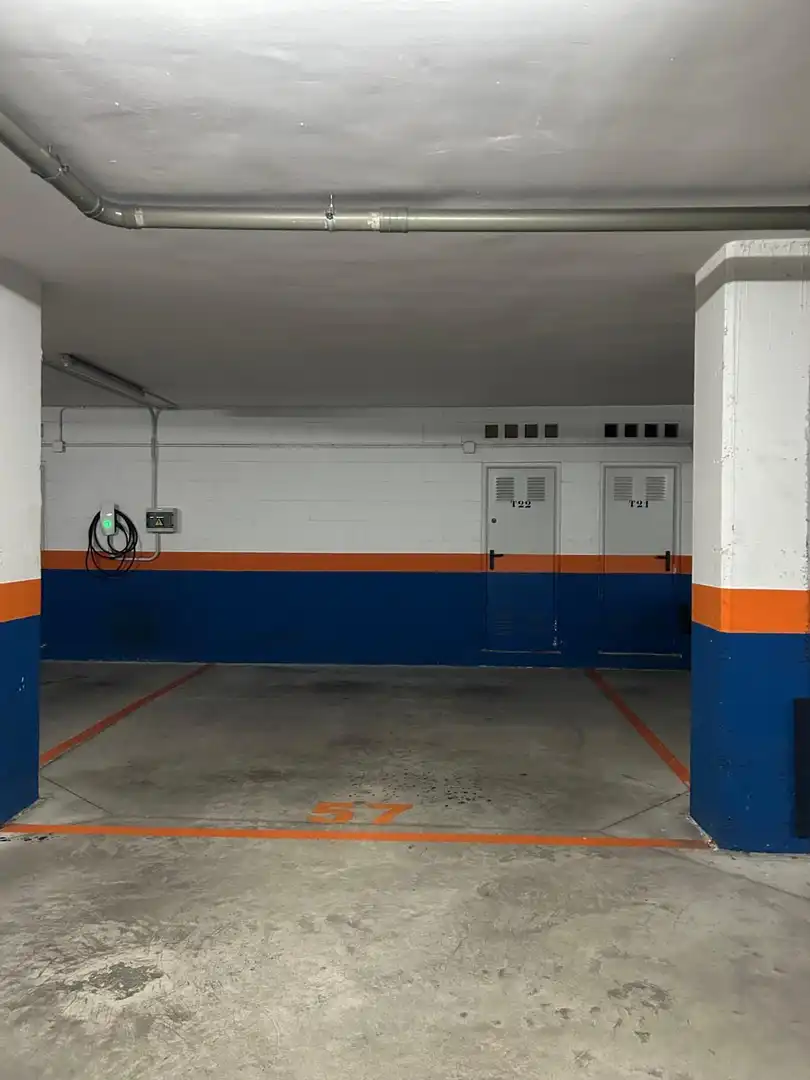 Parking of Flat for sale in Málaga  with Air Conditioner, Heating and Terrace