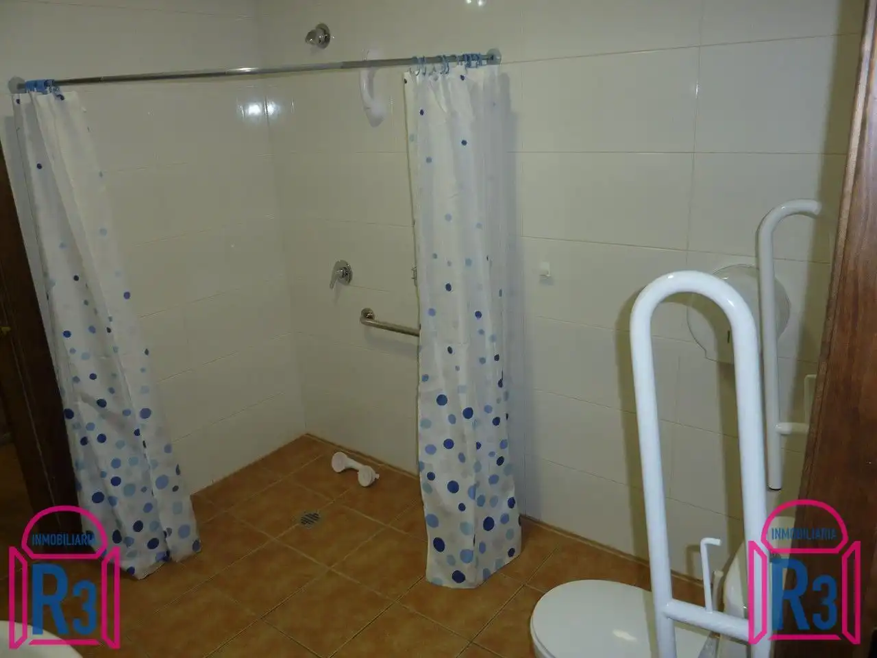 Local comercial en venda a Lastra, imagen 9