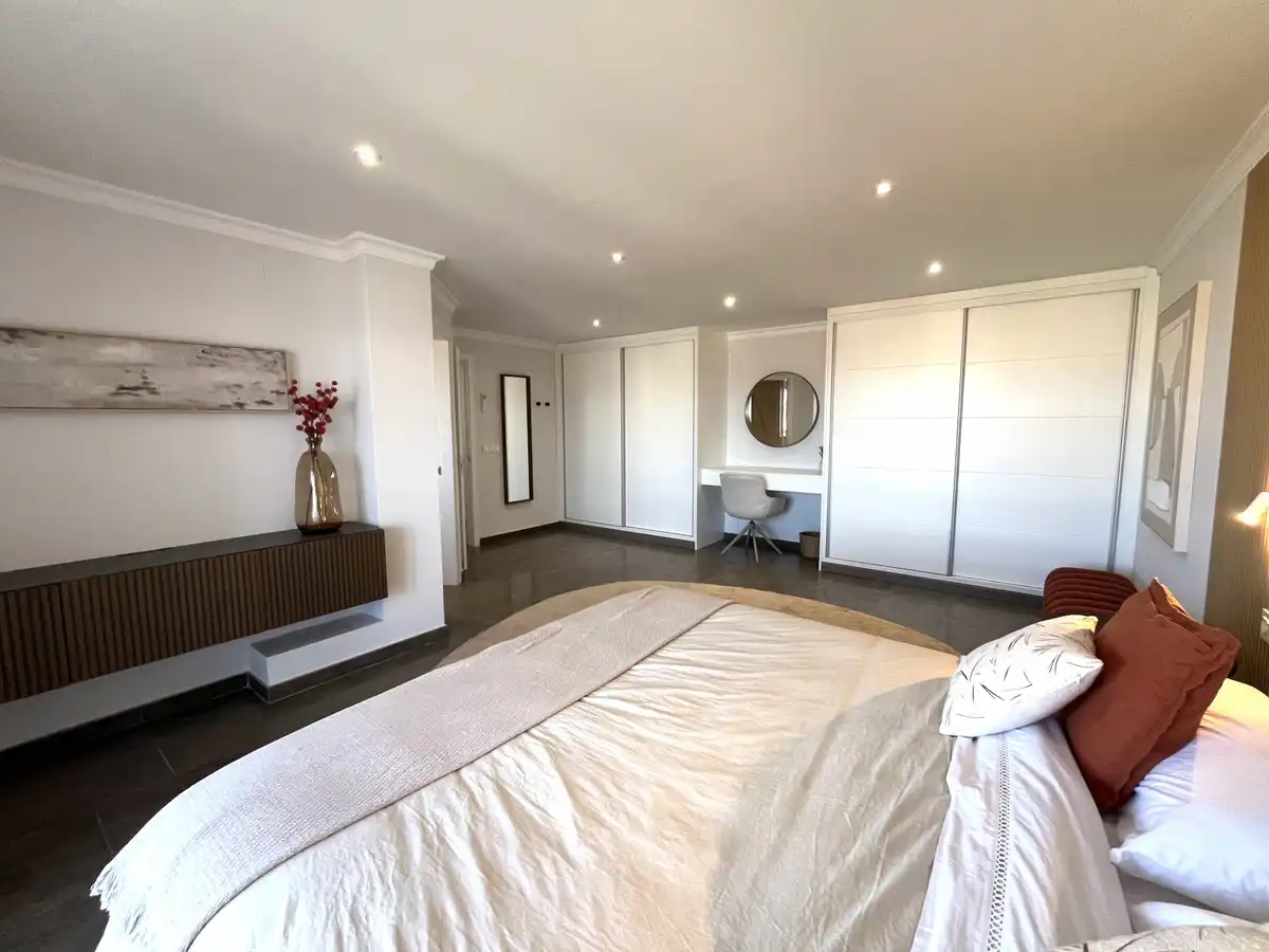 Bedroom of Apartments for sale in Fuengirola  with Air Conditioner, Heating and Terrace