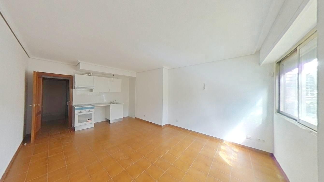 Kitchen of Study for sale in  Madrid Capital  with Private garden, Swimming Pool and Oven