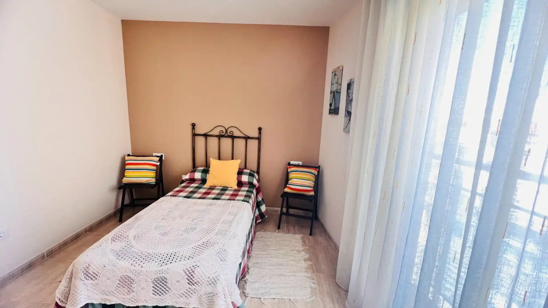 Schlafzimmer von Dachboden zum Verkauf in L'Ampolla mit Terrasse, Möbliert und Alarm