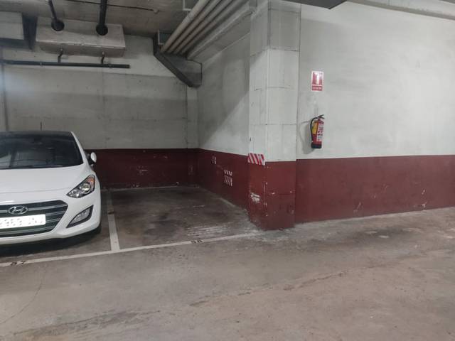 Garaje en Alquiler en Carrer de la Ciutat d'Elx, 10 en La Sagrera
