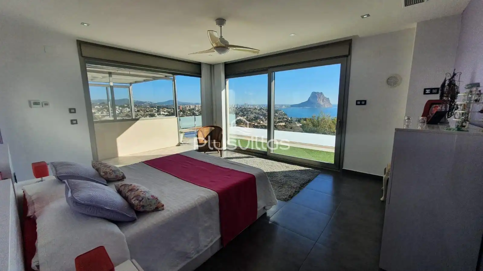Dormitori de Casa o xalet en venda en Zona Pueblo
