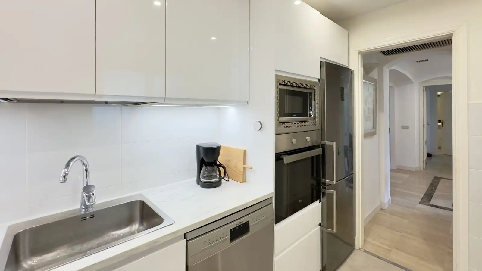 Kitchen of Apartments for sale in Marbella  with Air Conditioner, Storage room and Furnished