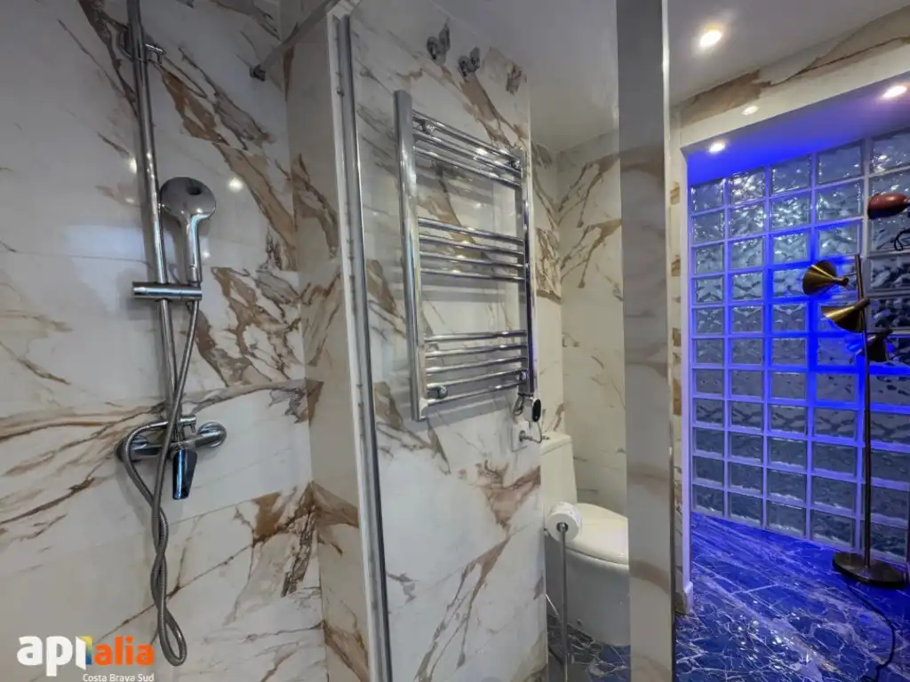 Bany de Apartament en venda en Lloret de Mar amb Aire condicionat, Calefacció i Forn