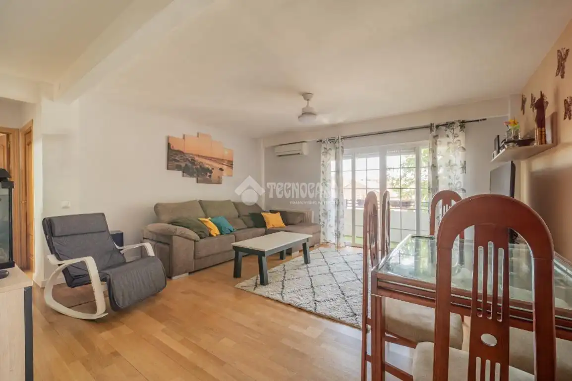 Sala d'estar de Pis en venda en Arganda del Rey amb Aire condicionat i Parquet