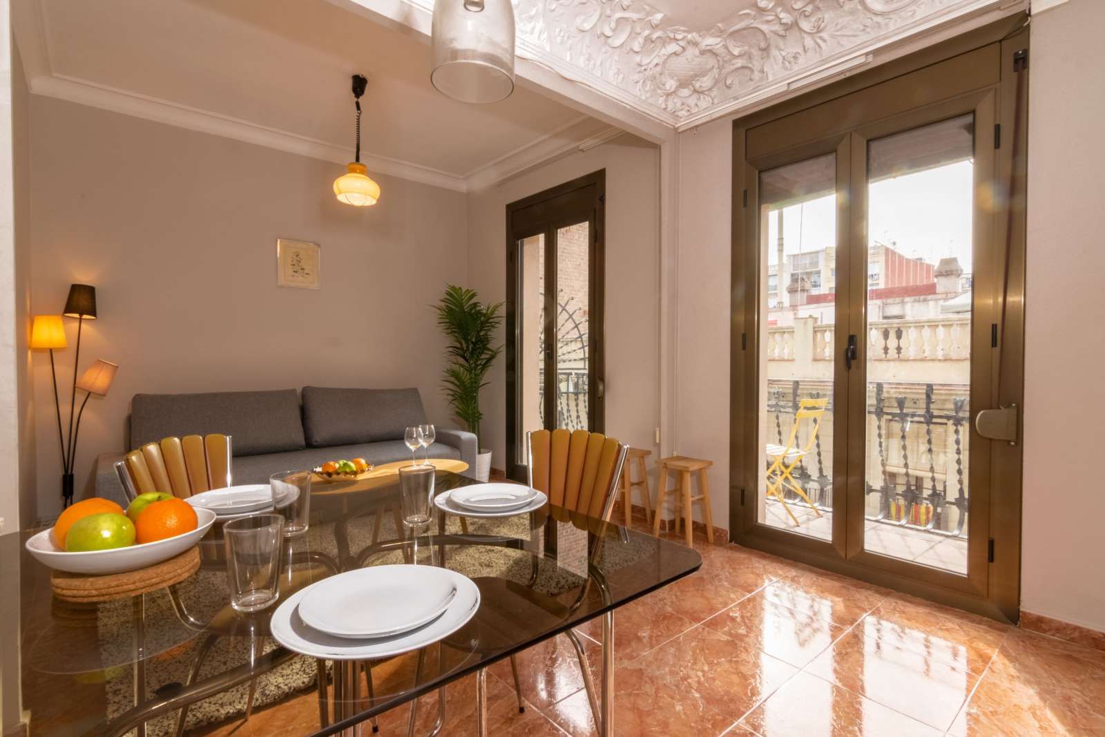 Menjador de Estudi per a compartir en  Barcelona Capital amb Aire condicionat i Terrassa