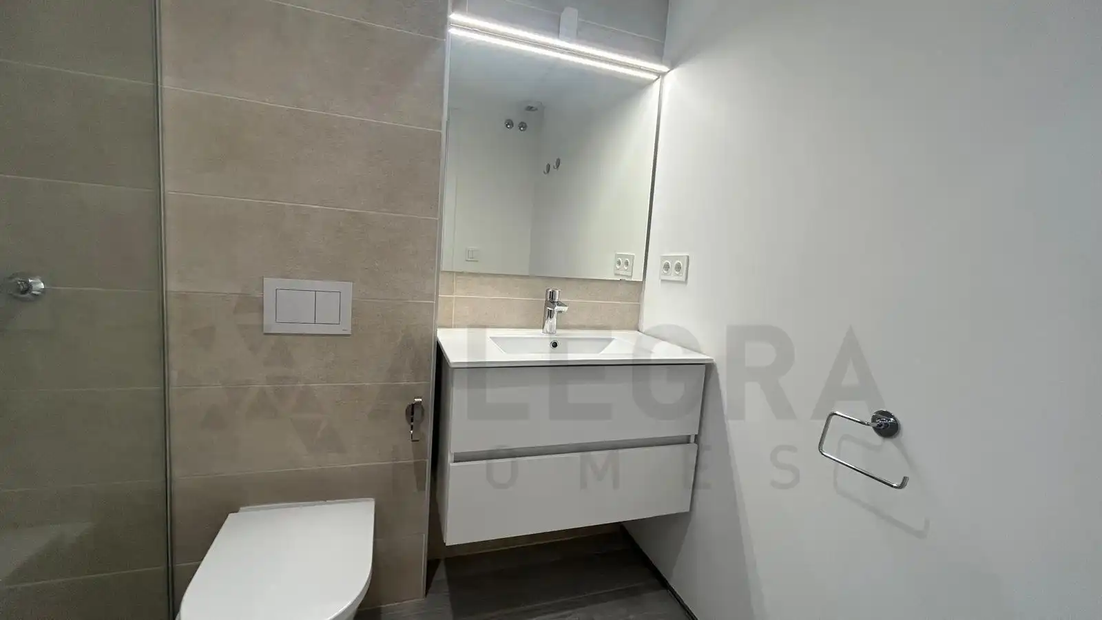 Bathroom of Flat for rent in Jerez de la Frontera  with Air Conditioner, Private garden and Community pool