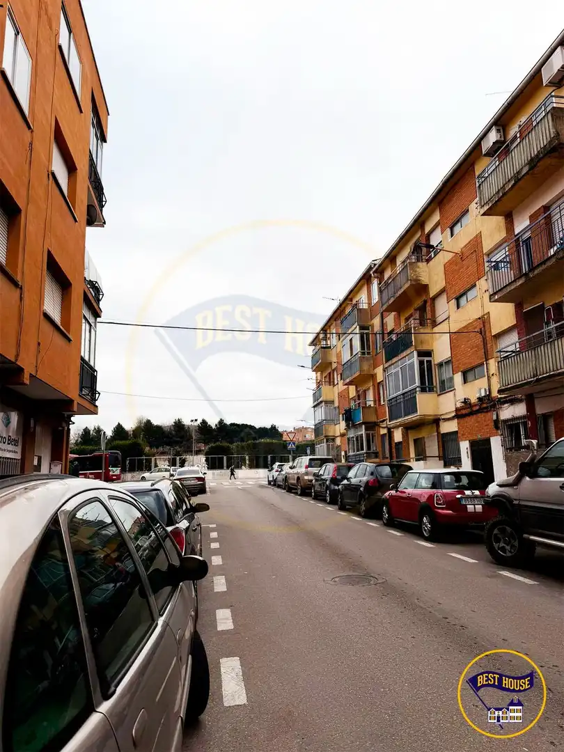 Local en venta en Calle de Barcelona, Reyes Católicos - Paseo San Antonio