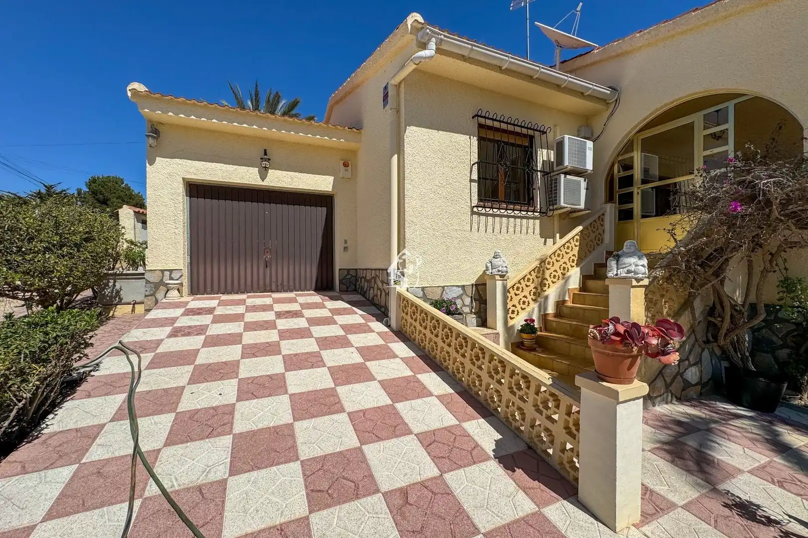 Vista exterior de Casa o chalet de alquiler en Rojales con Aire acondicionado, Jardín privado y Terraza