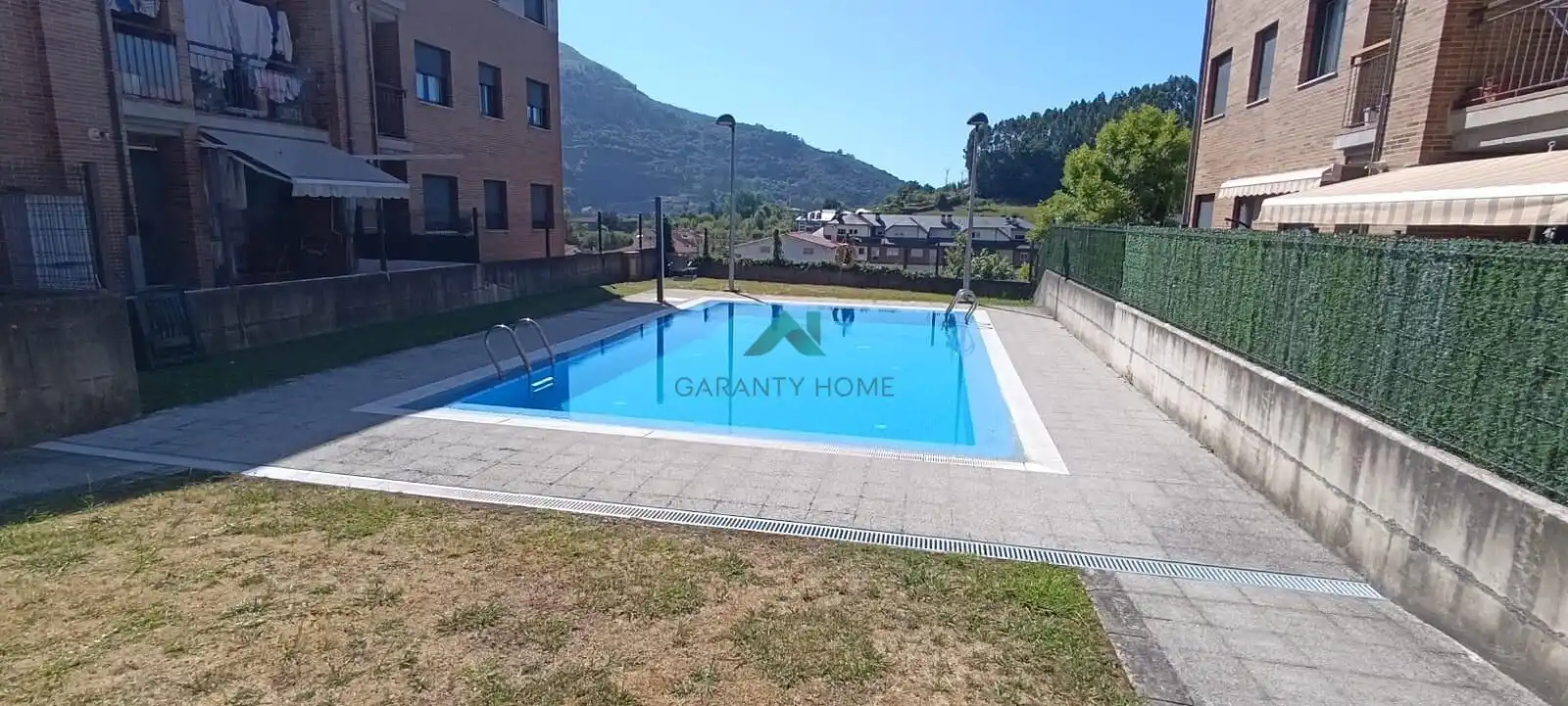 Piscina de Ático de alquiler en Limpias con Calefacción, Balcón y Piscina comunitaria