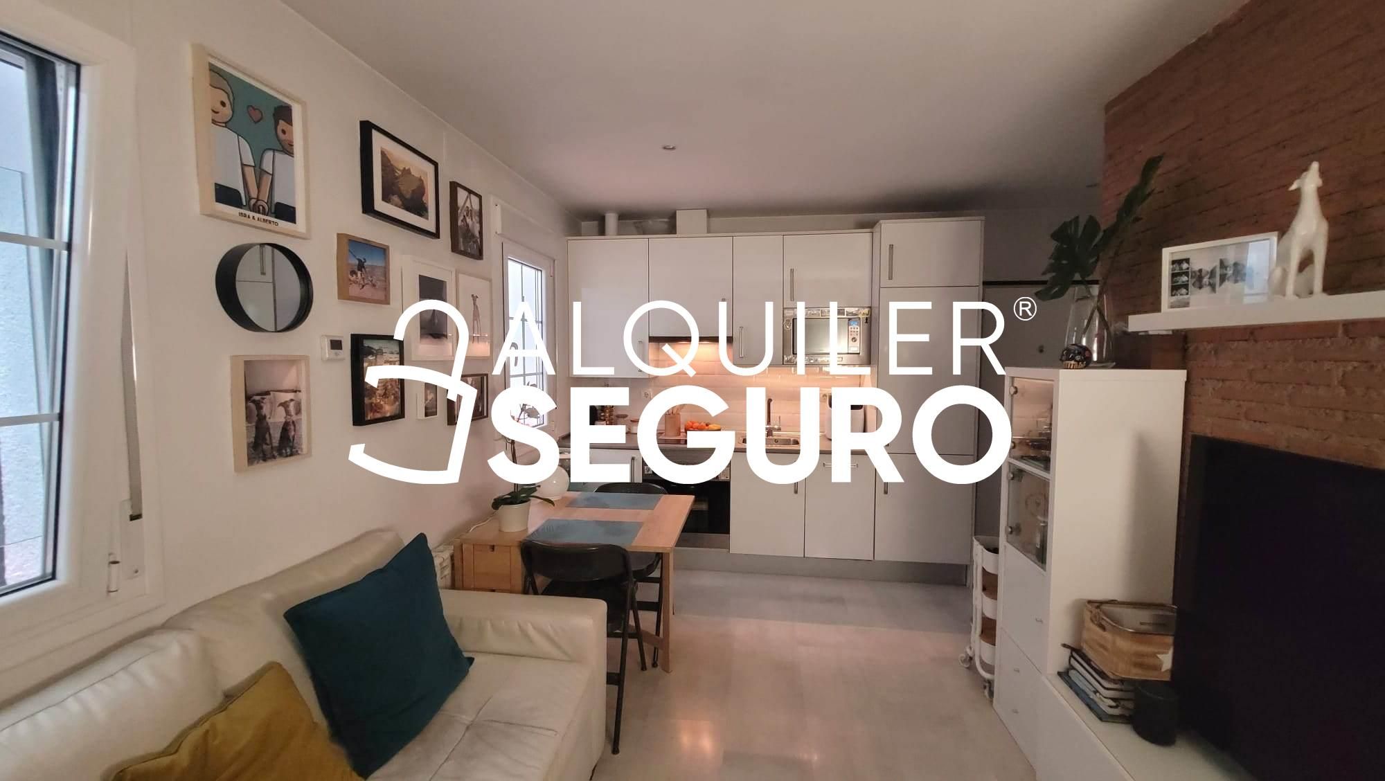 Living room of Flat to rent in  Madrid Capital  with Heating, Terrace and Furnished