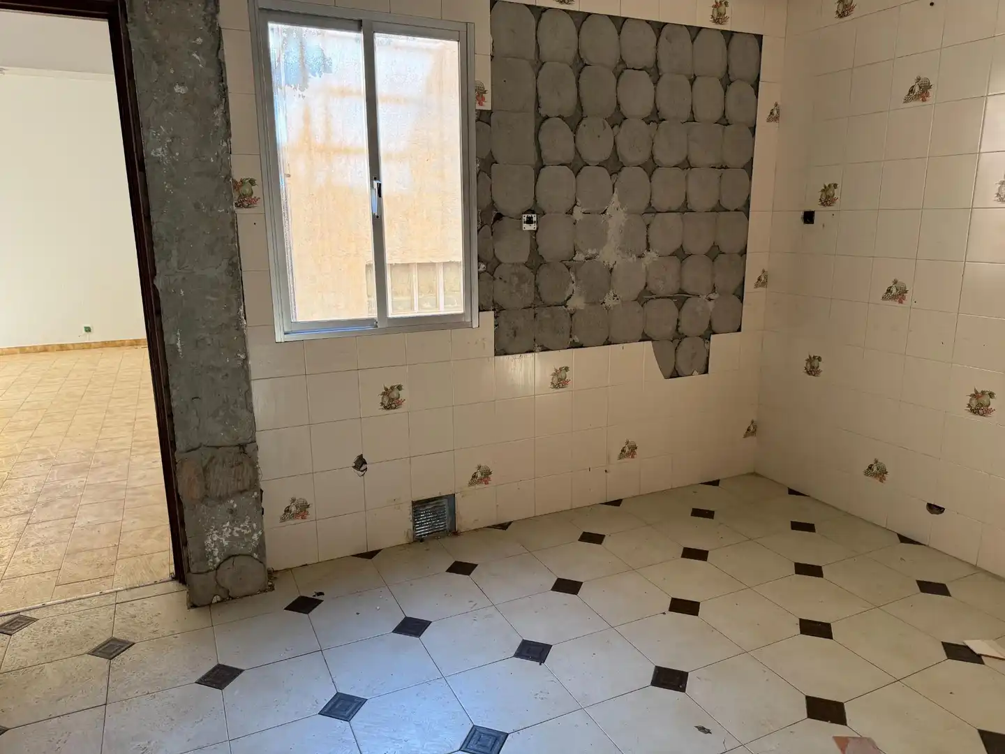 Badezimmer von Dachboden zum Verkauf in Almería mit Terrasse