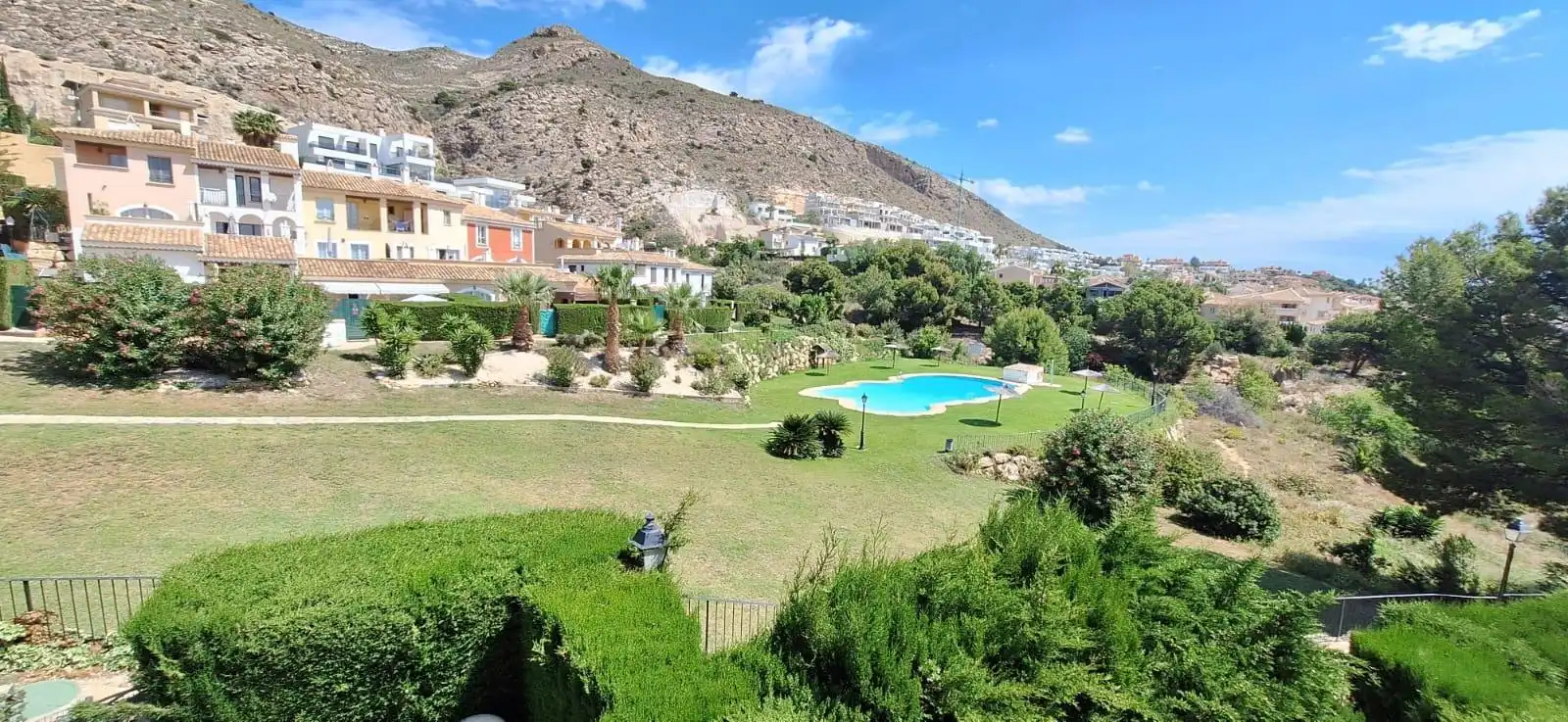 Bungalow amb piscina en venda a Golf Bahía, imagen 16