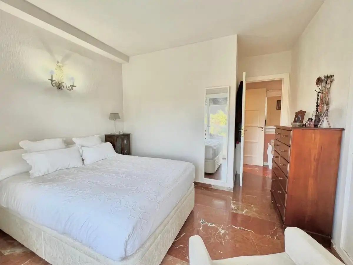 Habitación de Apartamento en venta en Marbella con Terraza