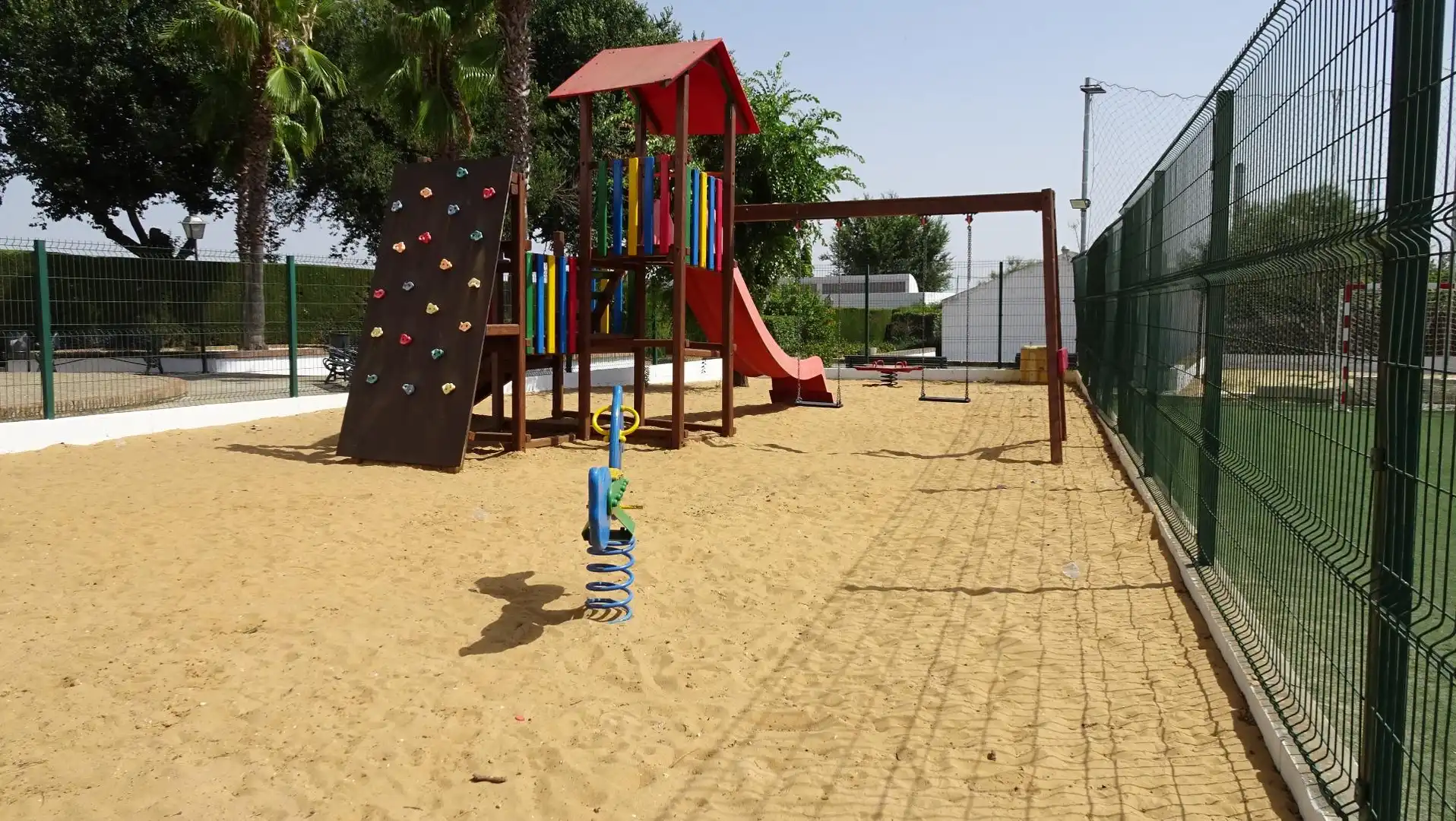 Chalet con piscina en venta en Mairena del Alcor, imagen 36