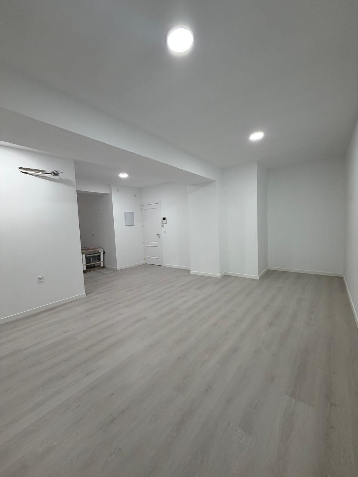 Flat for sale in  Madrid Capital  with Air Conditioner, Heating and Terrace