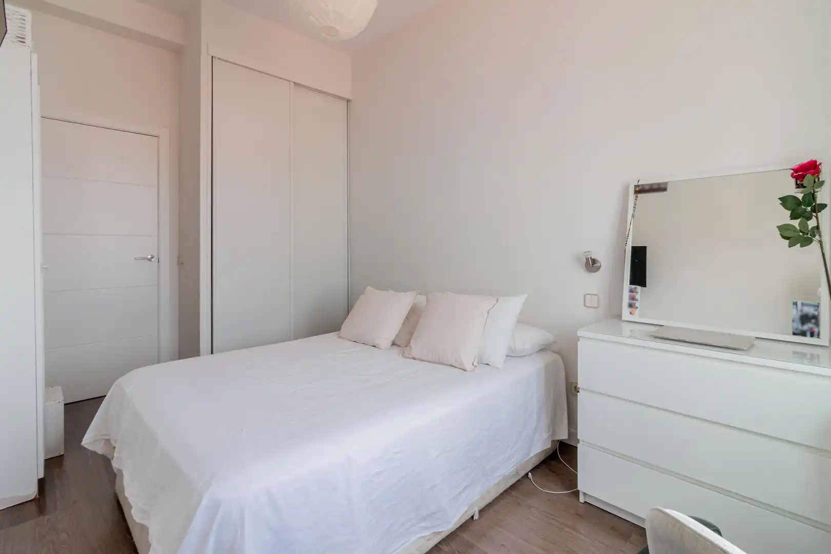 Dormitori de Apartament en venda en Madrid amb Calefacció