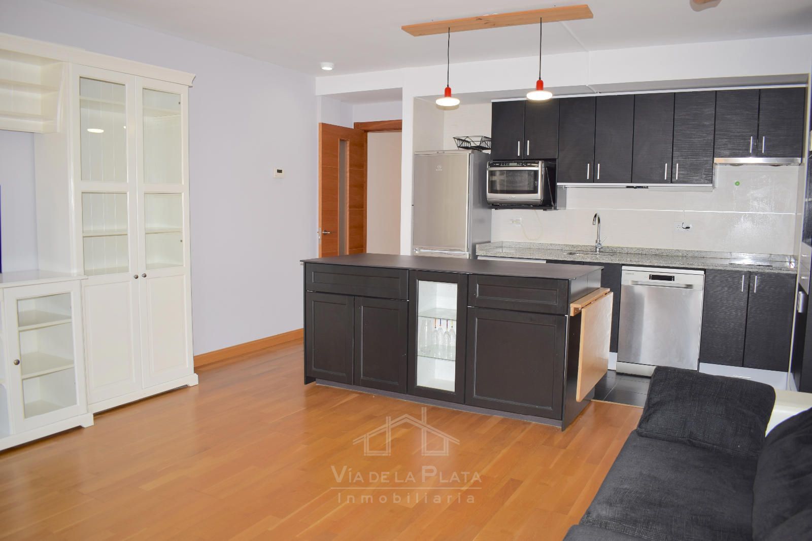 Cocina de Piso en venta en Salamanca Capital con Calefacción, Trastero y Piscina