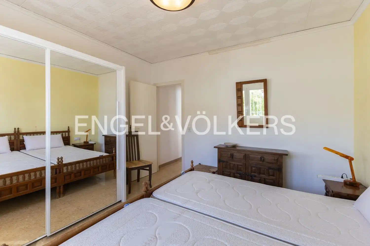 Dormitori de Casa o xalet en venda en Sagunto / Sagunt amb Aire condicionat, Calefacció i Jardí privat