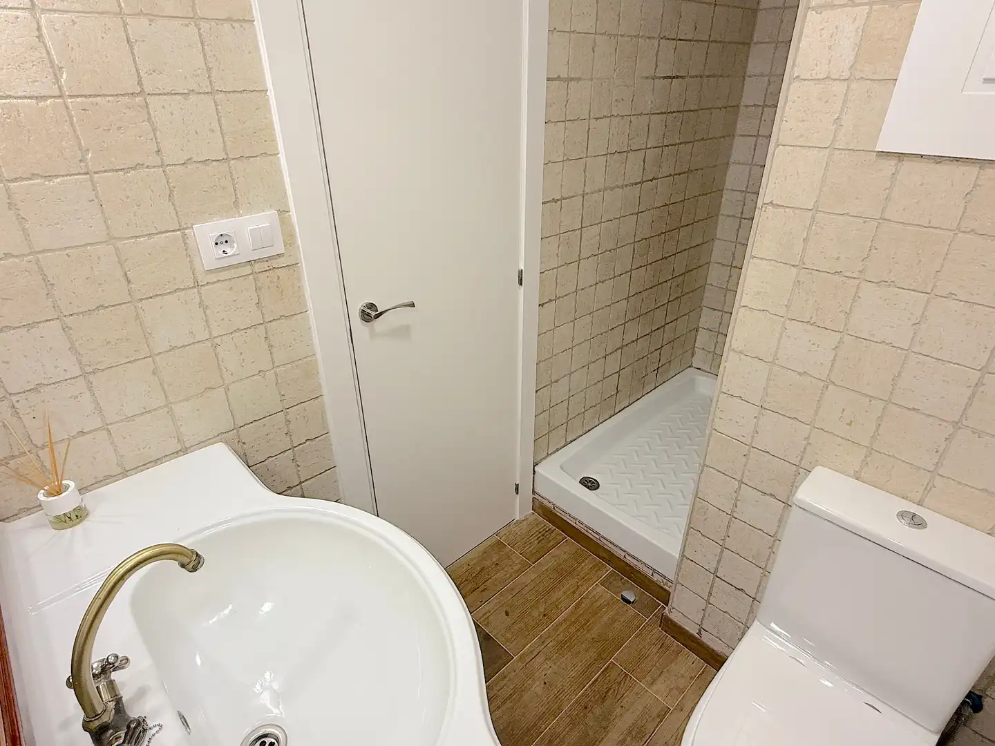 Baño de Piso en venta en Rubí con Calefacción, Parquet y Terraza