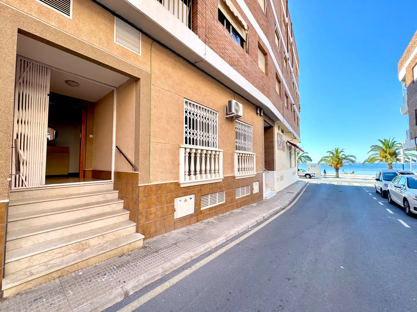 Vista exterior de Piso en venta en San Pedro del Pinatar con Aire acondicionado, Amueblado y Horno