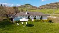 Vista exterior de Finca rústica en venda en Hernani amb Aire condicionat, Calefacció i Jardí privat