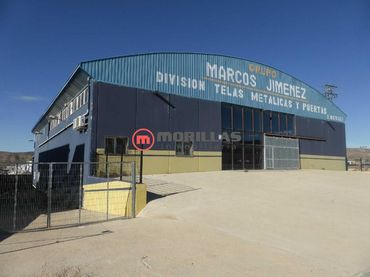 Nau industrial en venda a Calle Los romerales 11