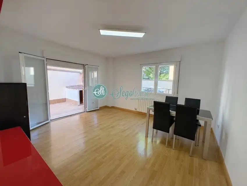 Piso en venta en Bernuy de Porreros con Calefacción, Terraza y Trastero