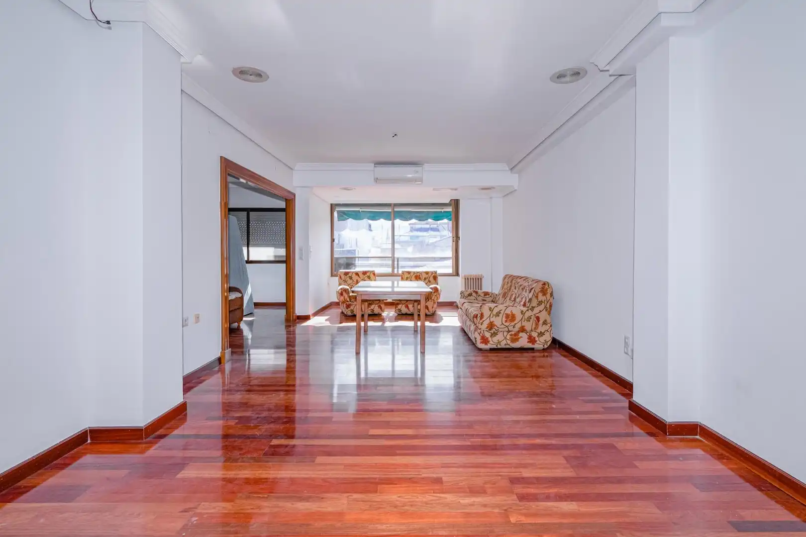 Piso con ascensor en venta en TEJEIRO