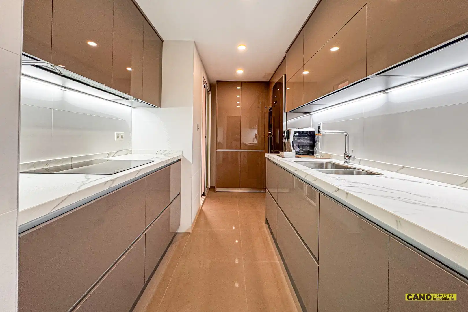 Kitchen of Flat for sale in Roquetas de Mar  with Air Conditioner, Heating and Terrace
