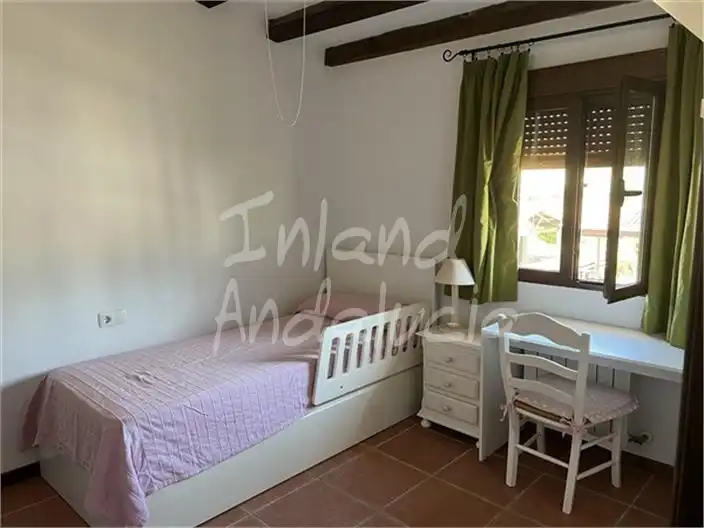 Dormitori de Casa adosada en venda en Luque amb Aire condicionat, Terrassa i Traster