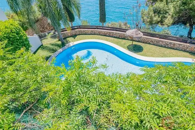 Houses for sale in Las Palomas