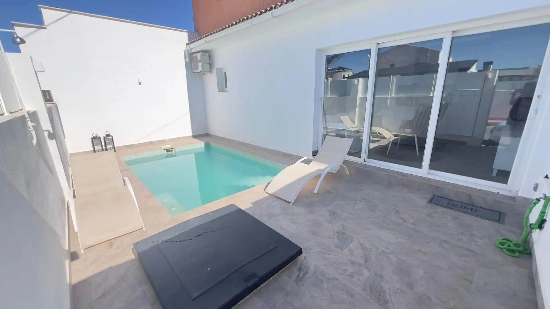 Bungalow avec piscine à vendre à N/A