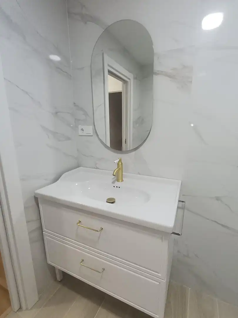 Badezimmer von Wohnungen zur Miete in Valladolid mit Klimaanlage, Heizung und Möbliert
