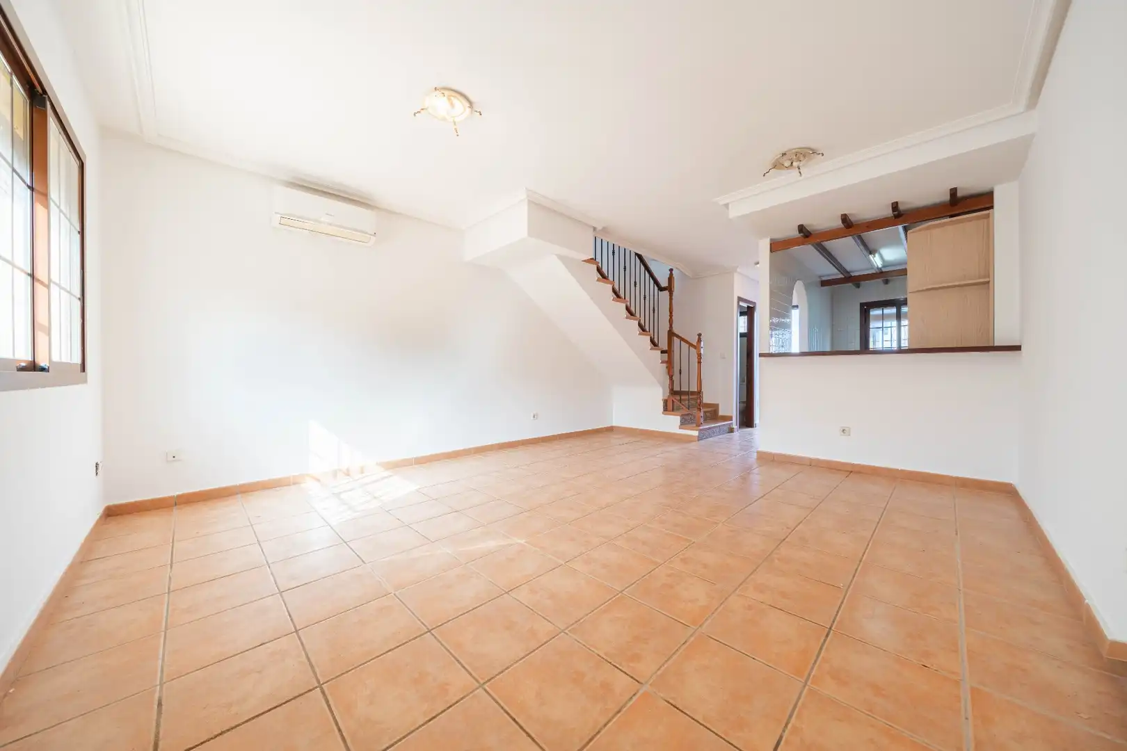 Casa con terrazza in vendita a Roda, imagen 8