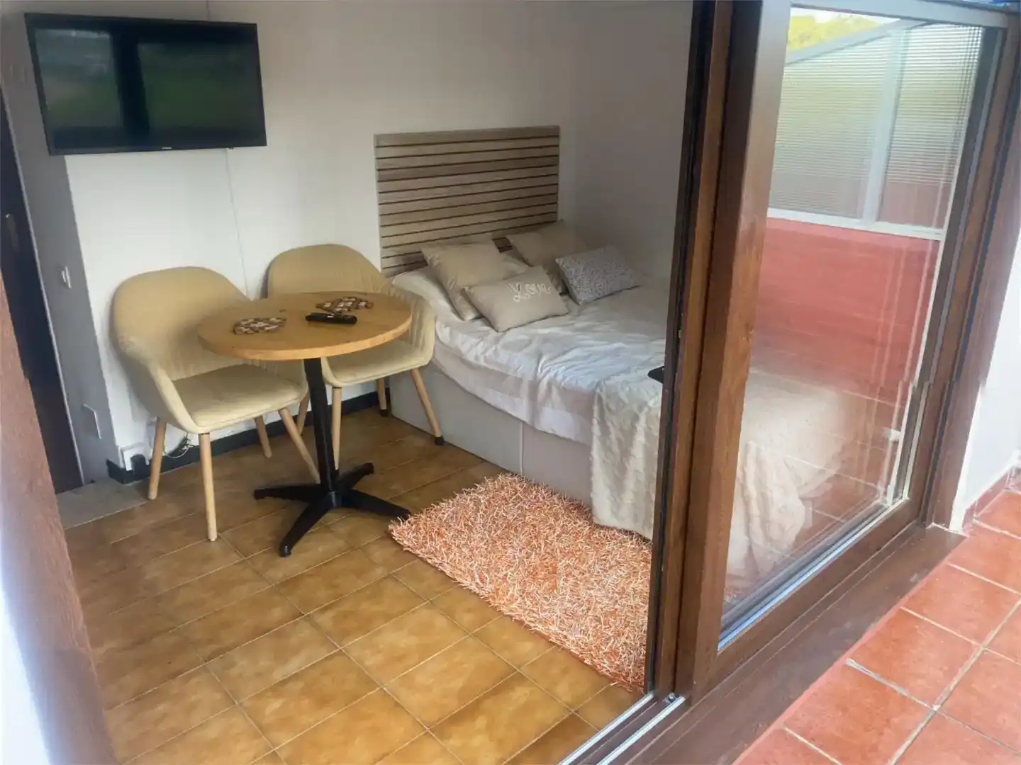 Wohnzimmer von Wohnung zur Miete in Villaviciosa mit Möbliert