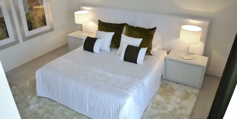 Dormitori de Casa adosada en venda en Marbella amb Aire condicionat, Terrassa i Traster