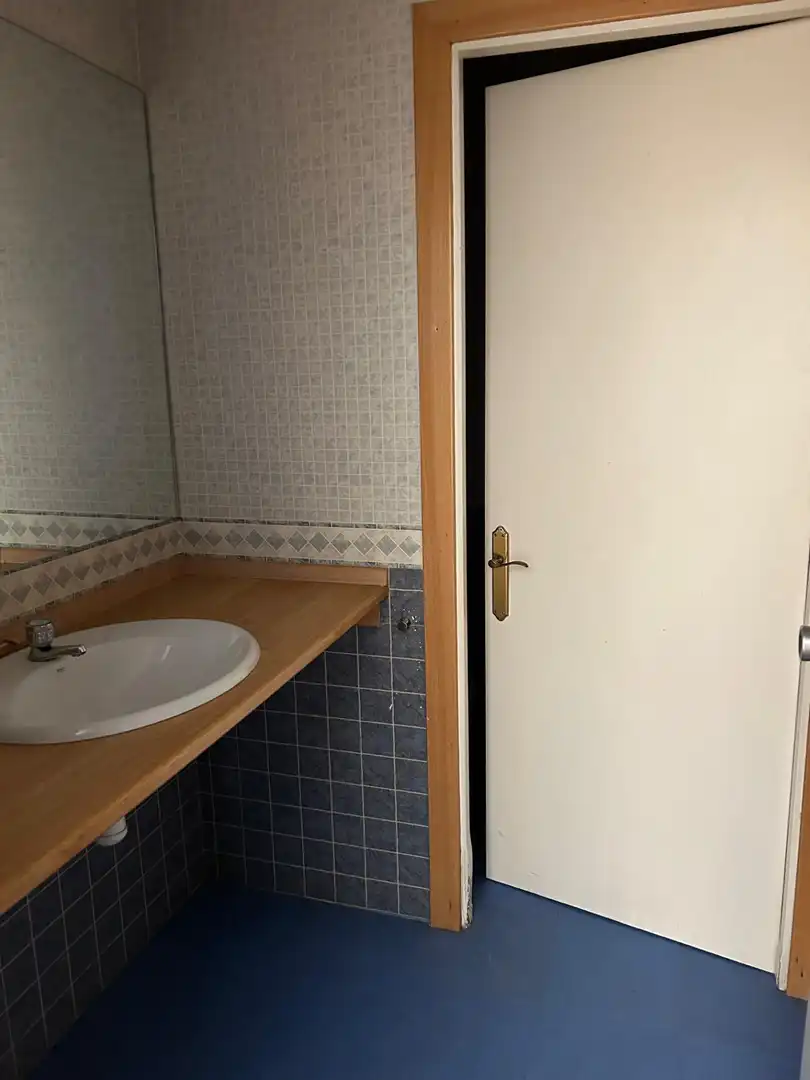 Bany de Local de lloguer en Terrassa