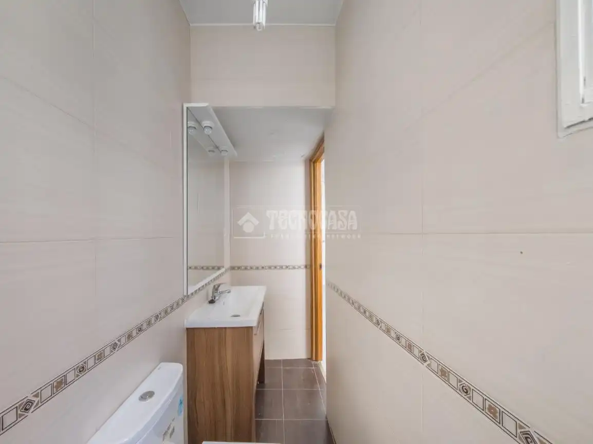 Baño de Piso en venta en Madrid con Alarma