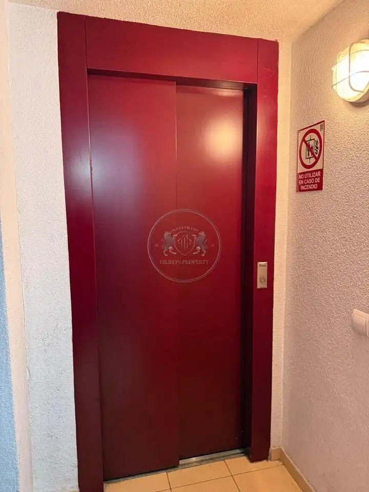 Apartamento en venta en Madrid con Calefacción y Amueblado