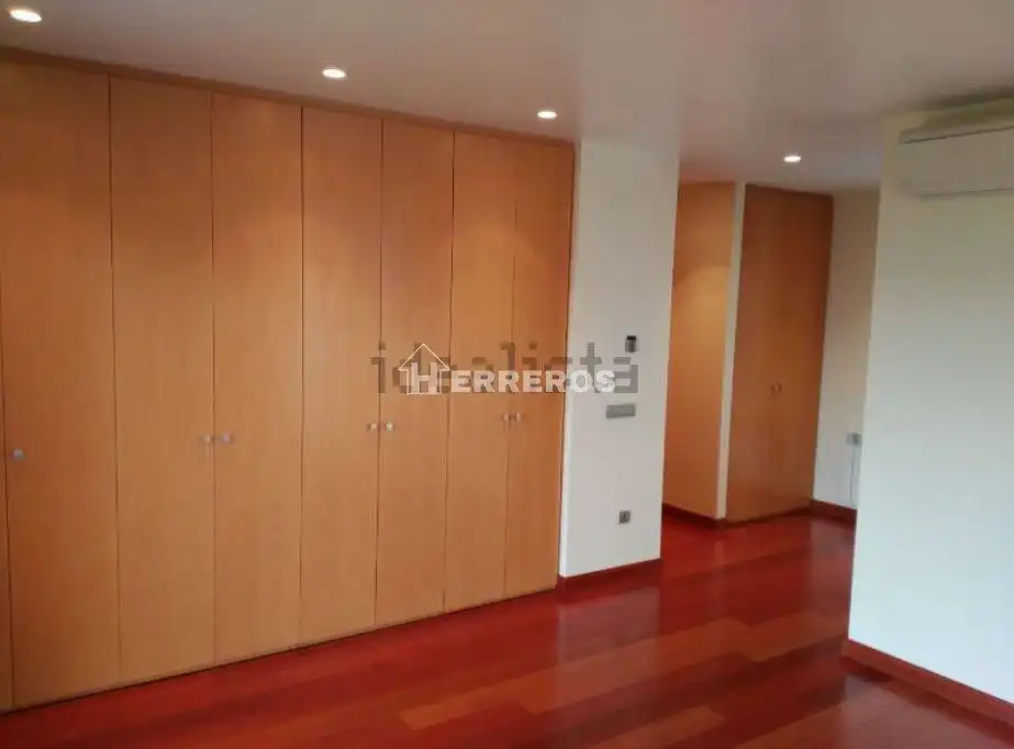 Bedroom of Houses for sale in Navarrete  with Heating, Terrace and Community pool