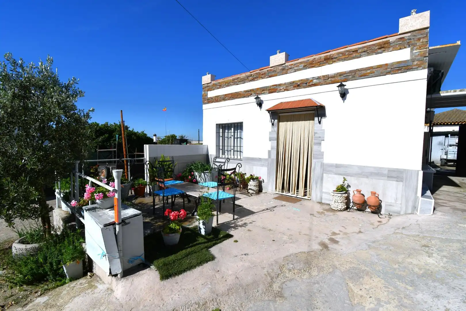 Garden of Country homes for sale in Jerez de la Frontera  with Swimming Pool and Furnished
