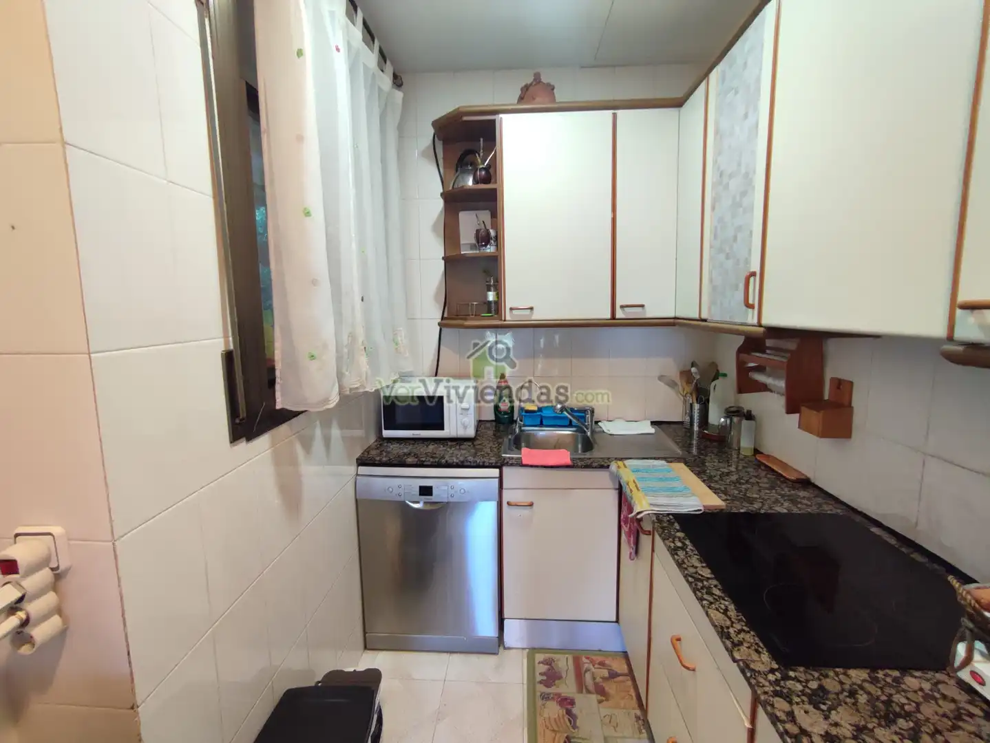 Cocina de Casa o chalet en venta en Torrelles de Llobregat con Aire acondicionado, Calefacción y Jardín privado